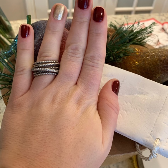 David Yurman Wide Crossover Ring - Picture 5 of 5